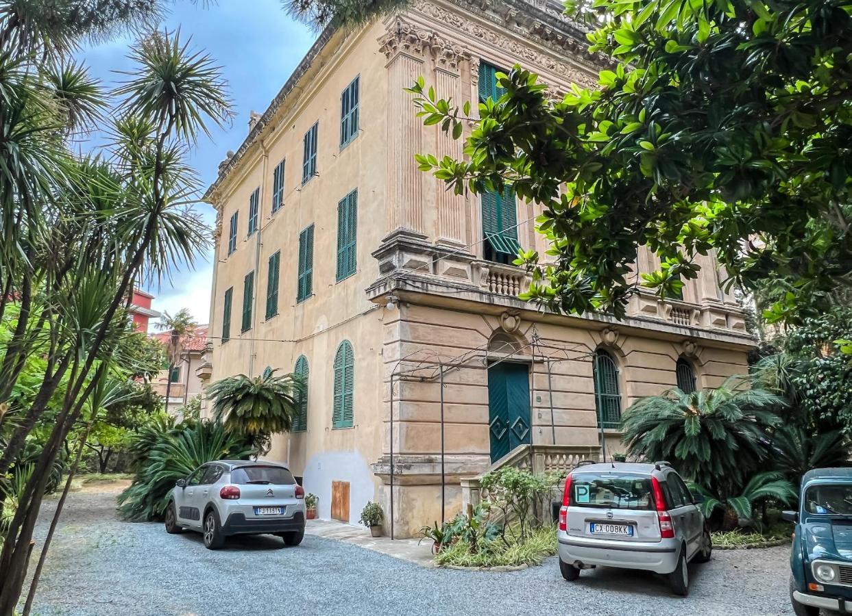 Appartamenti In Villa Del '900 Varazze Dış mekan fotoğraf
